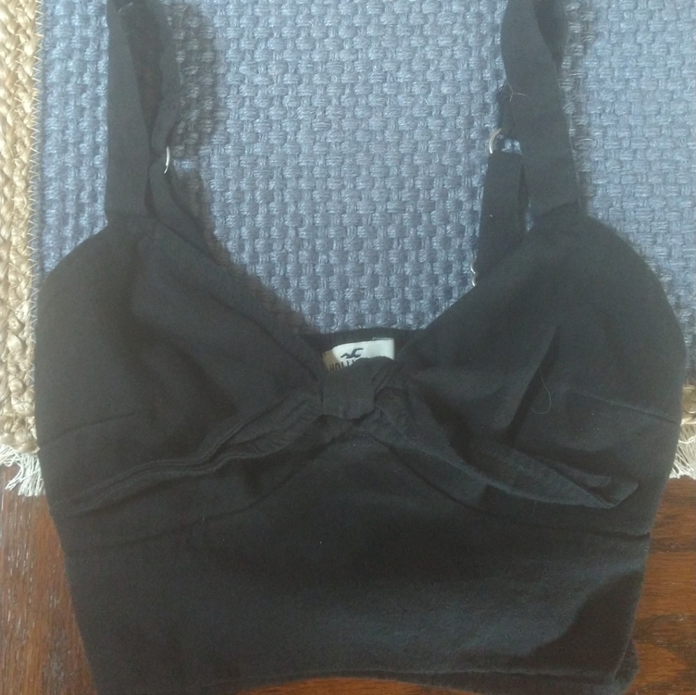 Black Hollister crop top